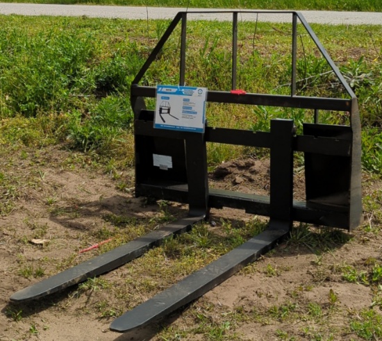 AGT 50"L Pallet Forks
