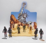 2018 Planet of The Apes Reaction 6Ó Figures and Statue of Liberty Play Set.