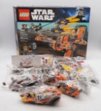 2011 Lego Star Wars AnakinÕs & SebulbaÕs Podracers Set.