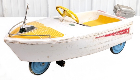 Murray Skipper Pedal Boat