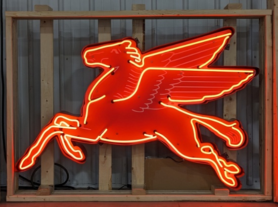 Custom Mobil Pegasus Neon Sign
