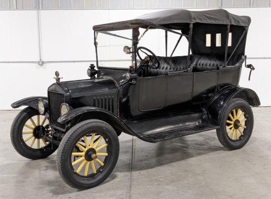 1920 Ford Model T Touring Car