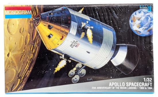 1/32 Scale Monogram Apollo Spacecraft Model Kit - Sealed