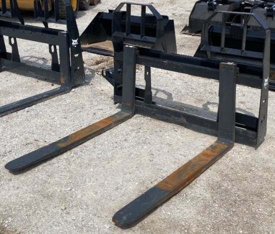 NEW Bobcat 42 Quick Attach Forks
