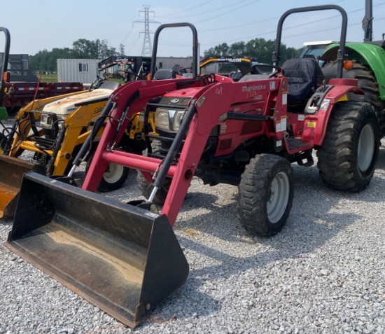 Mahindra 3016F 4WD Loader Tractor