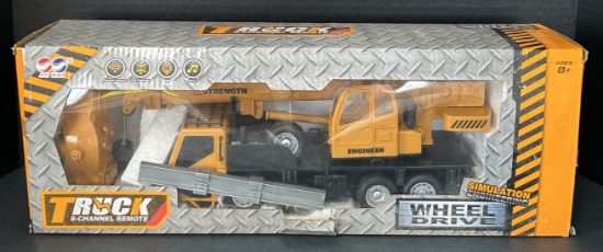 AO HAI 8-Channel Remote Control Truck
