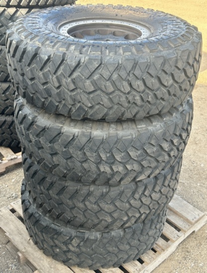 NITTO Trail Grappler M/T 40X13.50R17LT Tires