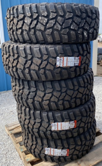 COOPER Tires Discoverer STT Pro LT315/70R17 Tires