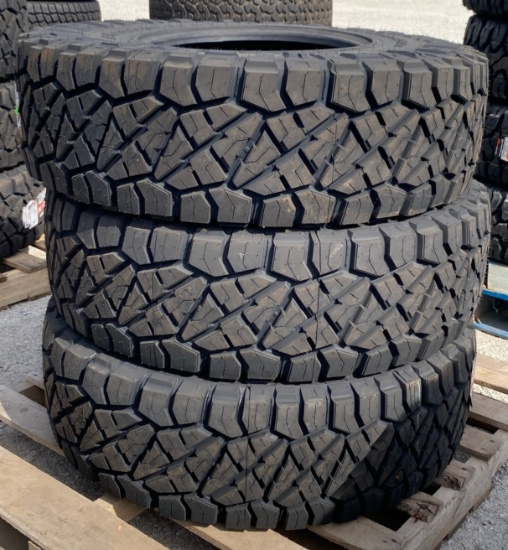 NITTO Ridge Grappler 38x12.50R17LT Tires