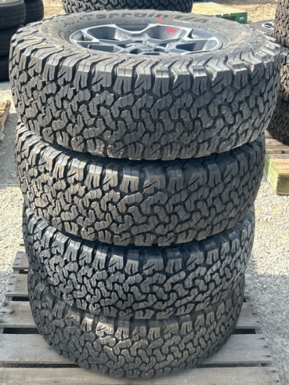 BFGOODRICH All-Terrain KO2 LT285/70R17 Tires