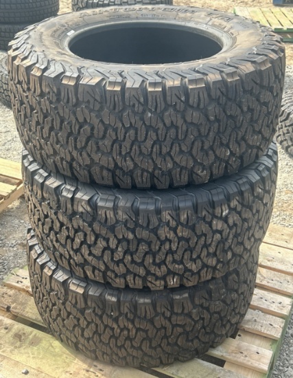 BFGOODRICH Baja Champion All-Terrain T/A KO2 33X12.50R18LT Tires