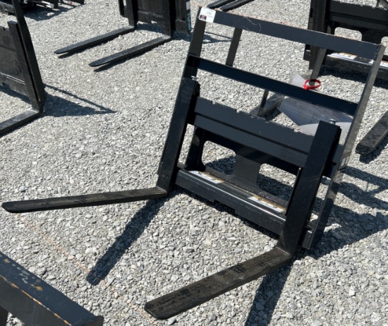 2025 Wolverine 30" Quick Attach Mini Skid Steer Pallet Forks