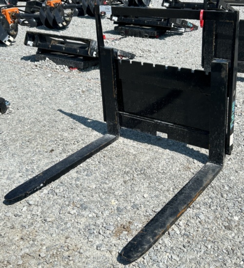2025 FUTURE Mini Skid Steer 30" Quick Attach Forks