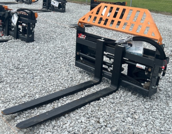 2025 Wolverine 48" Hydraulic Adjustable Pallet Forks