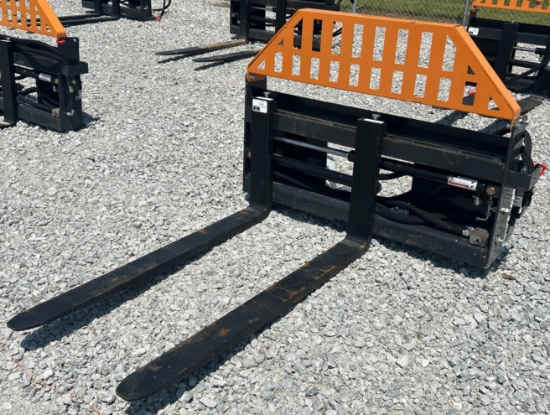 2025 Wolverine 48" Hydraulic Adjustable Pallet Forks