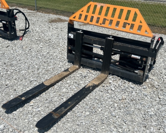2025 Wolverine 48" Hydraulic Adjustable Pallet Forks