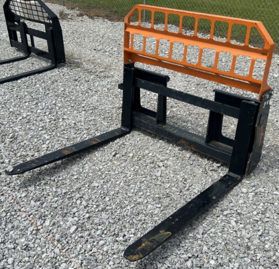 2025 LandHonor 42Ó Quick Attach Forks