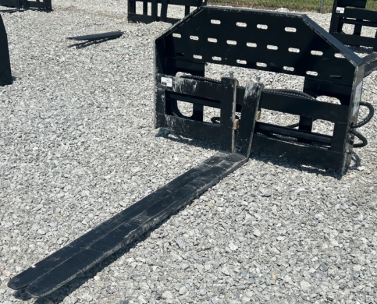 2025 FUTURE 60" Hydraulic Side Shift Forks
