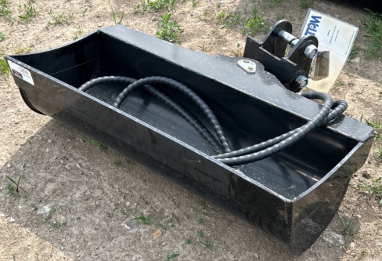 2025 TPM Mini Excavator 31.5" Hydraulic Tilt Bucket