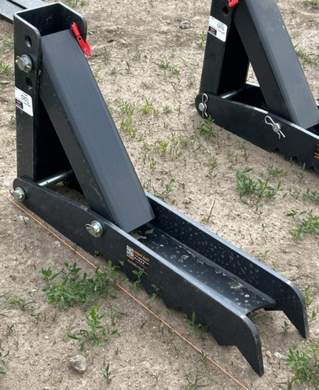 2025 Wolverine FCM-31-32IN 32" Hydraulic Thumb