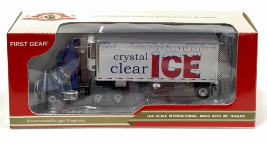 1st Gear 1:64 International 8600 with Crystal Clear Ice Trailer in Box