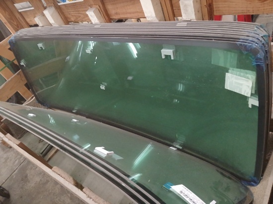 Rig Tough Truck Parts One-Piece, Tempered Glass  Volvo Windshield