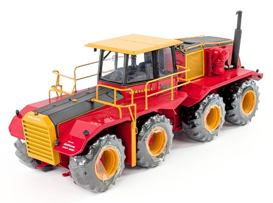 1/32 DCP Versatile Big Roy Model 1080 Tractor Museum Version