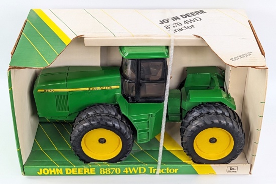 1/16 Ertl John Deere 8870 4wd Tractor