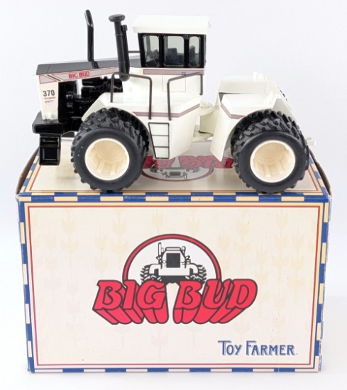1/32 Ertl Big Bud 370 Tractor