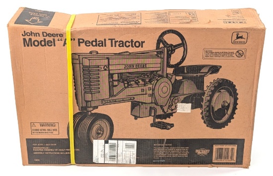 Ertl John Deere Model A Narrow Front Pedal Tractor