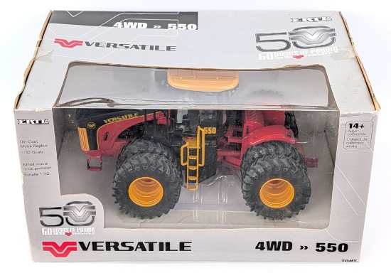 1/32 Ertl Versatile 550 4wd Tractor
