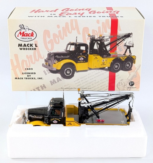 1/34 First Gear L Mack Wrecker Tow Truck