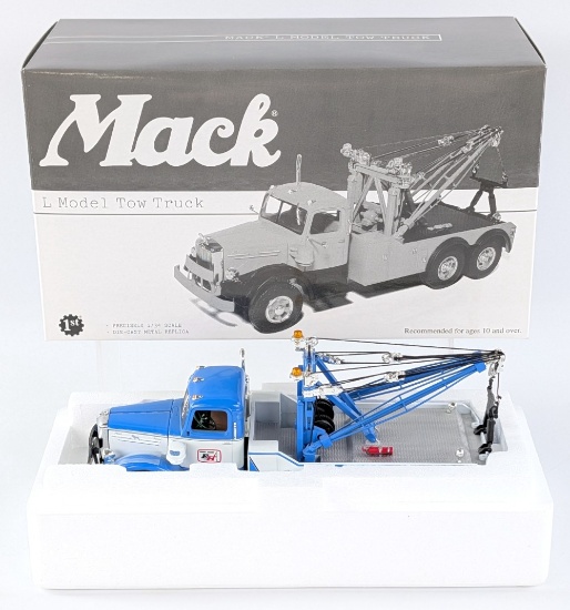 1/34 First Gear L-Model Mack Tow Truck