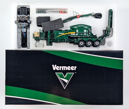 1/50 TWH Vermeer TG7000 Tub Grinder with Loader and Peterbilt Model 379