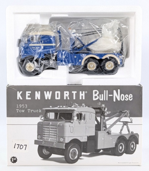 1/34 First Gear 1953 Kenworth Bull-Nose Tow Truck