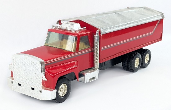 Custom Nylint Ford Grain Truck