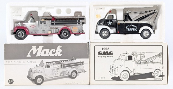 1/34 First Gear 1952 GMC Heavy Duty Wrecker & 1960 B-Model Fire Pumper Truck