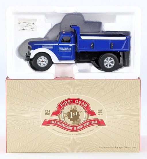 1/34 First Gear 1949 International KB Short Dump Truck