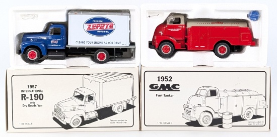 1/34 First Gear International R-190 with Dry Goods Van & GMC Fuel Tanker