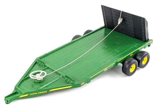 Custom 1/16 John Deere Flatbed Trailer