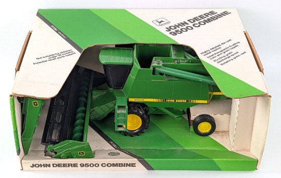 1/28 Ertl John Deere 9500 Combine with Both Heads