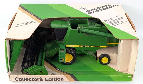1/28 Ertl John Deere 9600 Combine with Both Heads