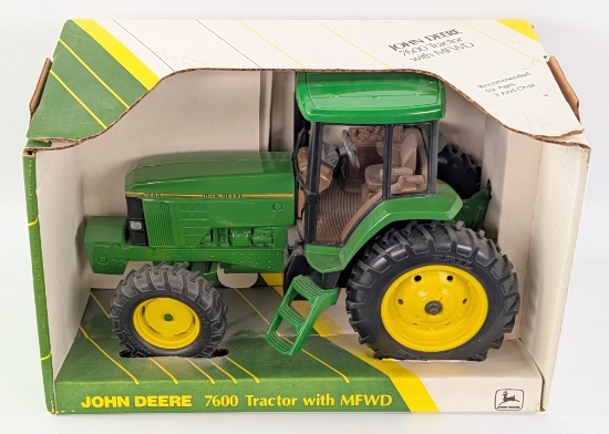 1/16 Ertl John Deere 7600 Tractor with MFWD