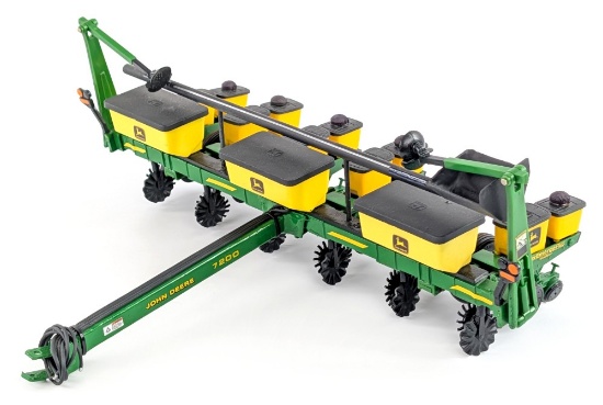Custom 1/16 John Deere 7200 6-Row Planter