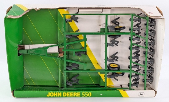 1/16 Ertl John Deere 550 Mulch Master