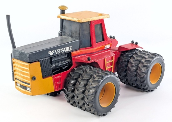 1/16 Scale Models Versatile 1150 Tractor with Triples
