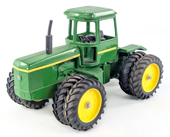 1/16 Ertl John Deere 8630 4wd Tractor