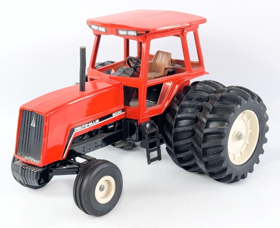 1/16 Ertl Deutz-Allis 8030 Tractor with Cab and Duals