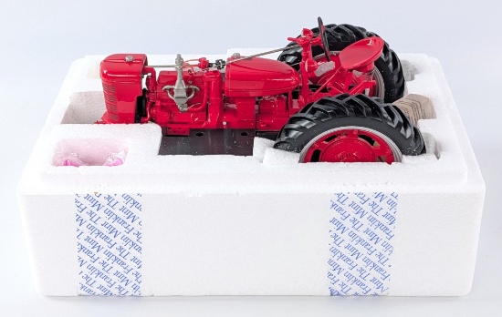 1/12 Franklin Mint Farmall H Tractor