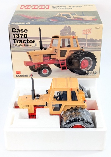 1/16 Ertl Case 1370 Tractor with Duals and Cab